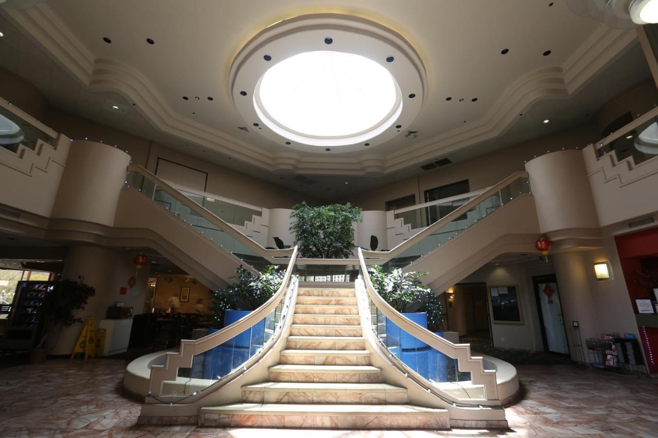 Ramada Las Vegas Exterior photo