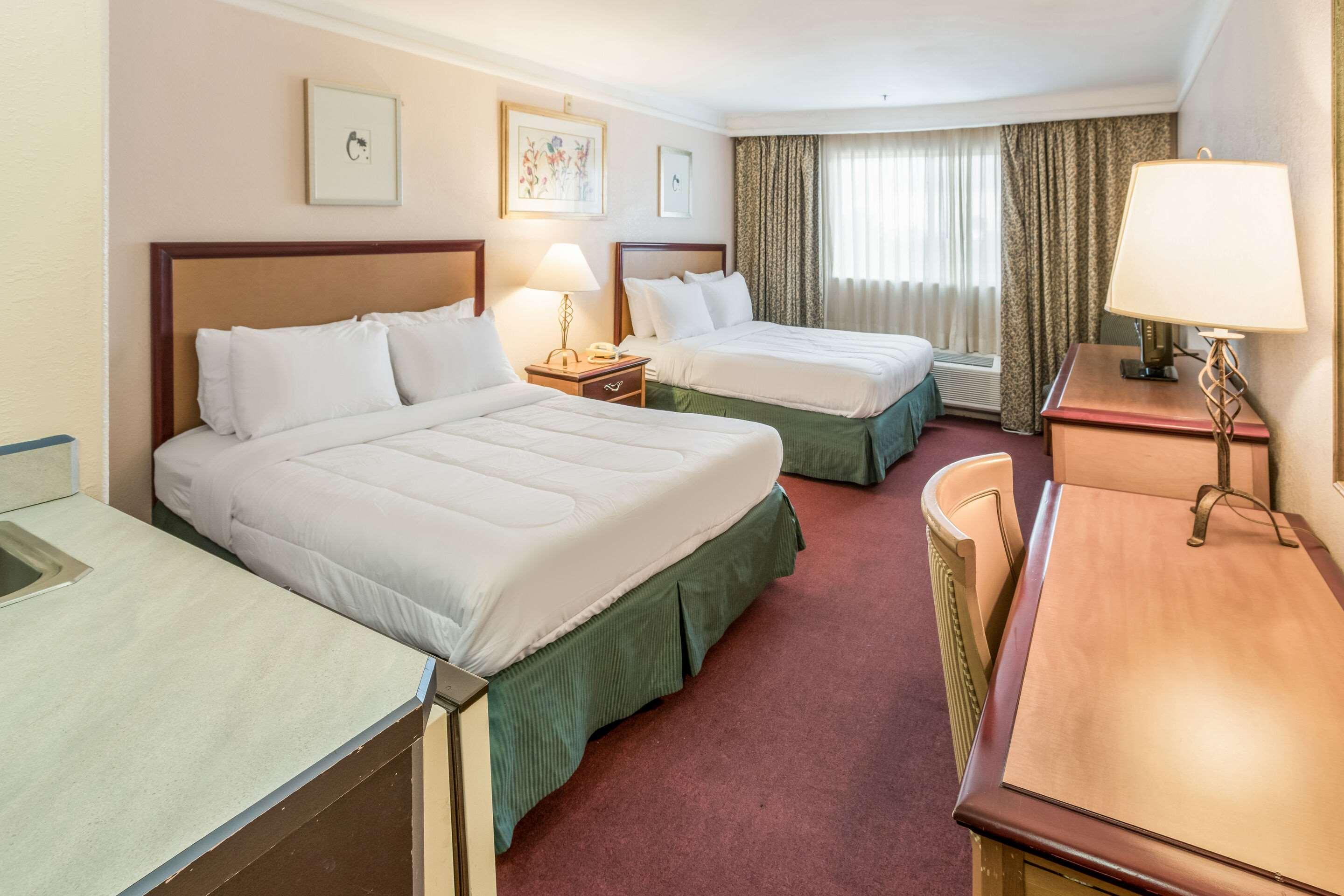 Ramada Las Vegas Exterior photo
