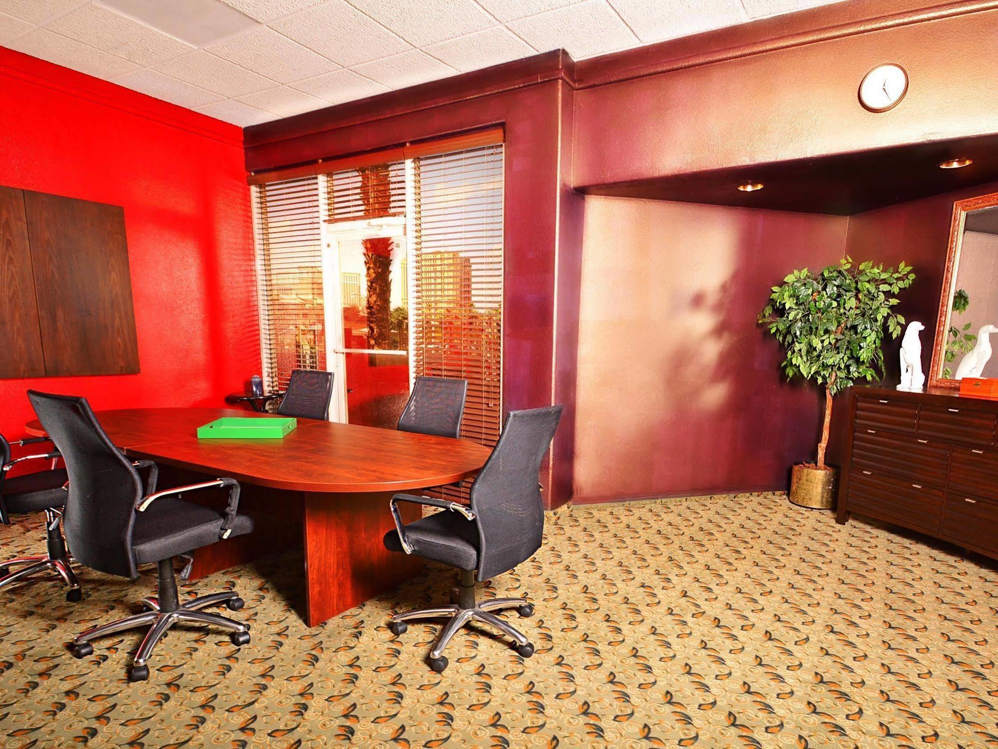 Ramada Las Vegas Exterior photo